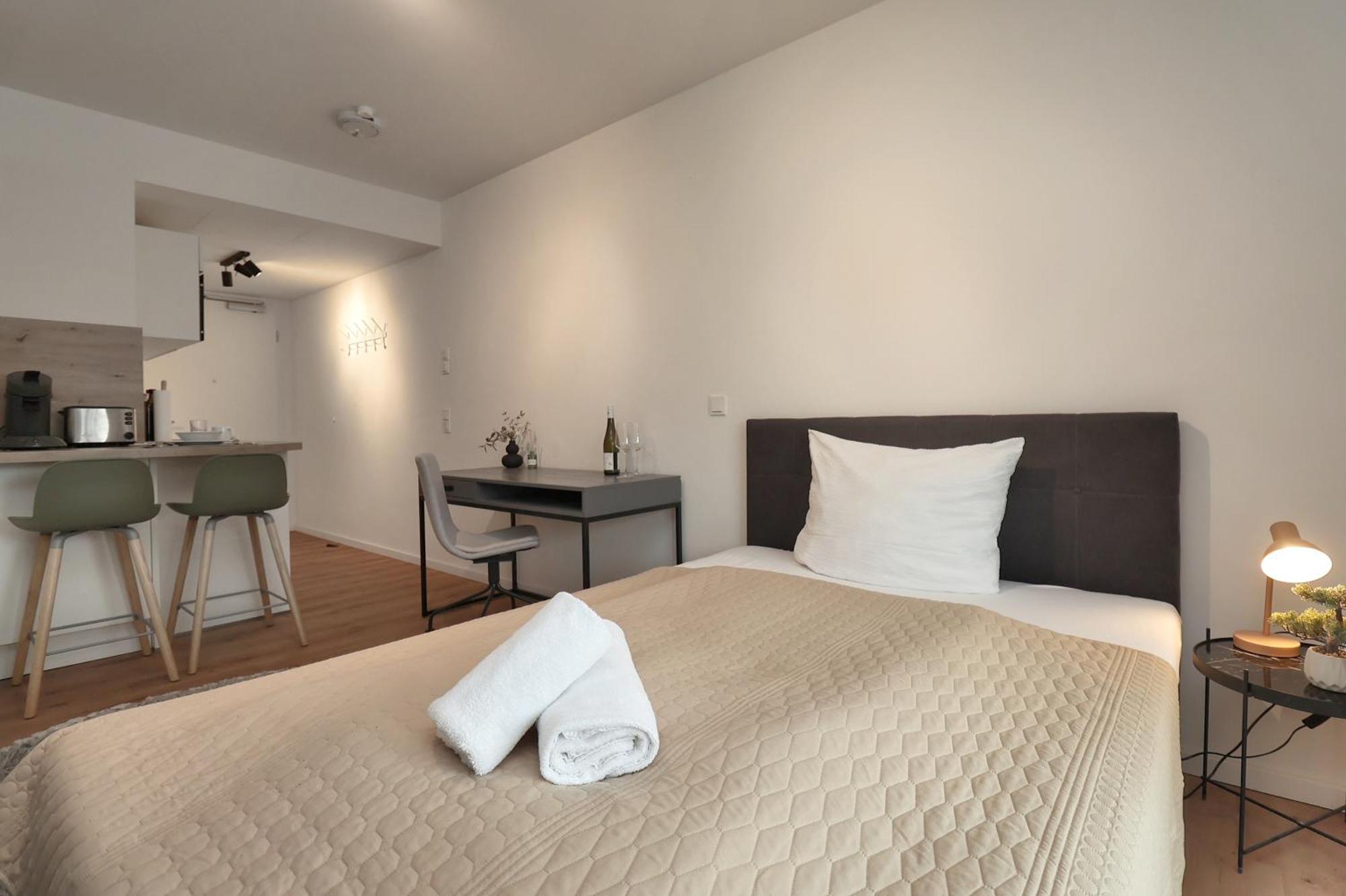 Helloyou Apartments انغلهيم ام رين المظهر الخارجي الصورة